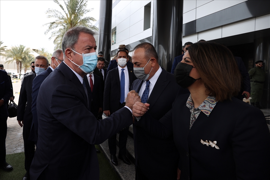 Millî Savunma Bakanı Hulusi Akar ve Dışişleri Bakanı Mevlüt Çavuşoğlu, Libya Başkanı Abdulhamid Dibeybe ile Heyetler Arası Görüşme Gerçekleştirdi